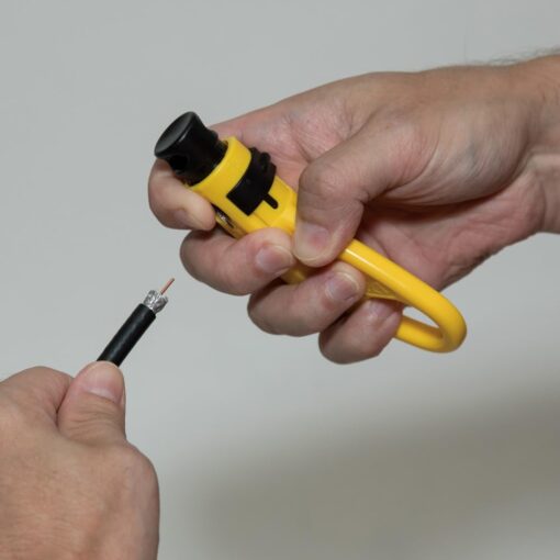 Klein Tools VDV001819 Tool Set, Cable Installation Test Set with Crimpers, Scout Pro 3 Cable Tester, Snips, Punchdown Tool, Case, 6-Piece - Image 3