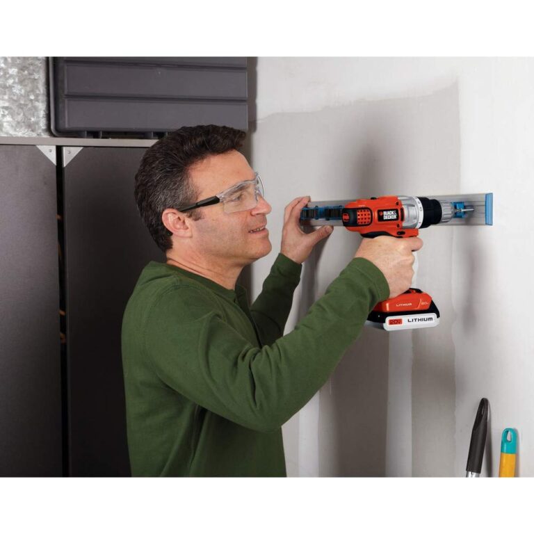 BLACK+DECKER 20V MAX* POWERCONNECT Cordless Drill/Driver + Circular Saw Combo Kit (BDCD220CS) - Image 4