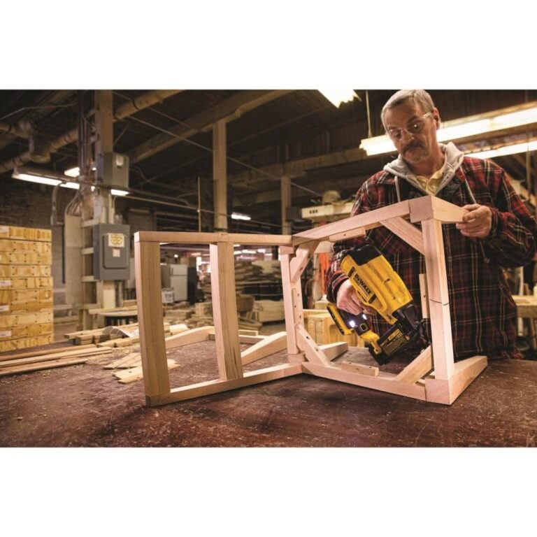 DEWALT DCN680B 20V MAX* XR® 18 GA Cordless Brad Nailer (Tool Only) - Image 5
