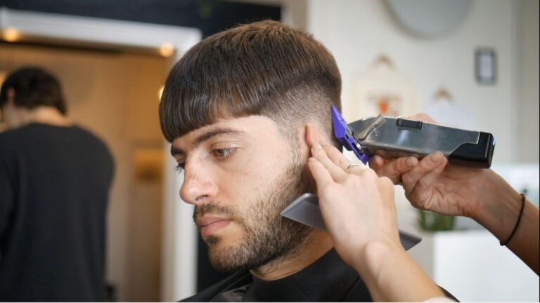Andis 12660 Professional Master Corded/Cordless Hair Trimmer, Adjustable Carbon Steel Blade Hair Clipper for Close Cutting, Silver - Image 7