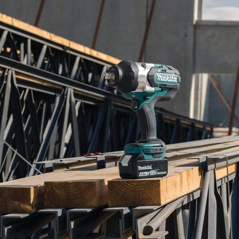 Makita XWT08Z 18V LXT® Lithium-Ion Brushless Cordless High-Torque 1/2" Sq. Drive Impact Wrench, Tool Only - Image 2