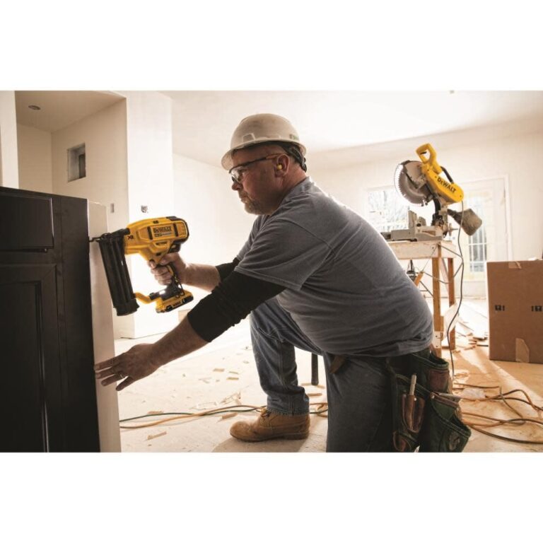 DEWALT DCN680B 20V MAX* XR® 18 GA Cordless Brad Nailer (Tool Only) - Image 6