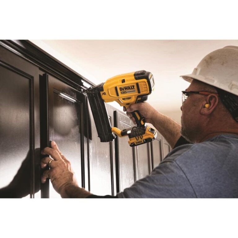 DEWALT DCN680B 20V MAX* XR® 18 GA Cordless Brad Nailer (Tool Only) - Image 7