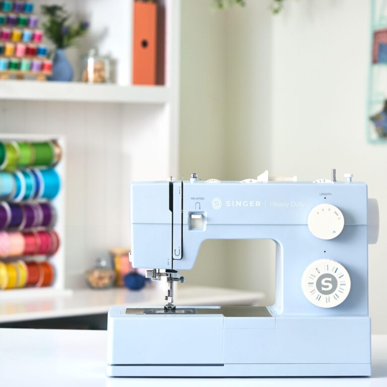 SINGER Heavy Duty 4423 Meltwater Blue High Speed Sewing Machine with Accessory Kit | Strong Motor With Enhanced Piercing Power, 97 Stitch Applications, Full Metal frame, 1-step Buttonhole & LED Light - Image 9