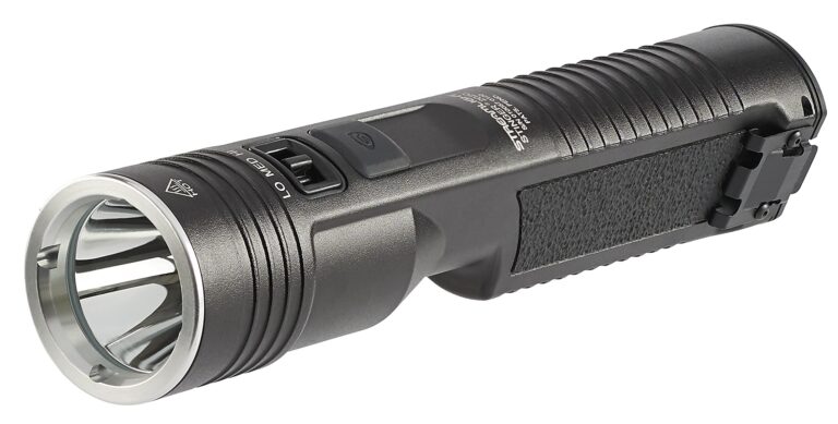 Streamlight 78101 Stinger 2020 2000-Lumen Rechargeable Professional Flashlight with 120V AC/12V DC 1 Holder Charger, Black