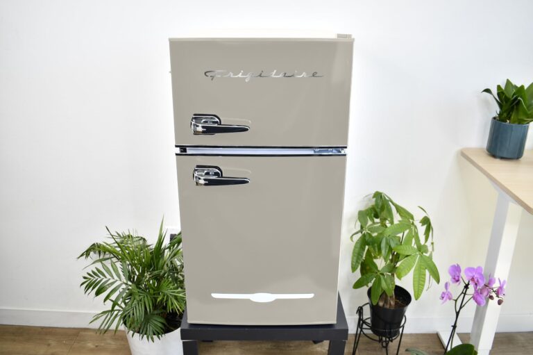 Frigidaire EFR840-Cream EFR840 Retro Mini Fridge with Freezer & Side Bottle Opener-Small 2 Door Refrigerator for Office Bar or College Dorm Room-3.1 Cu Ft – 19”"D x 20.5" W x 33.5" H (Cream) - Image 6