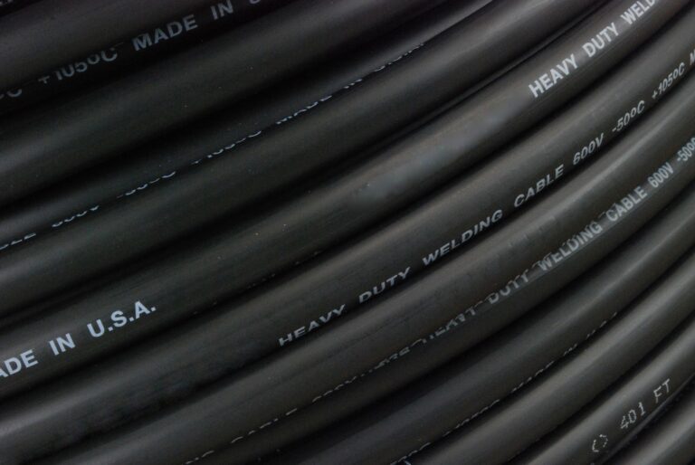 TEMCo WC0470-40' (20' Blk, 20' Red) 4/0 Gauge AWG Welding Lead & Car Battery Cable Copper Wire BLACK + RED | MADE IN USA - Image 3