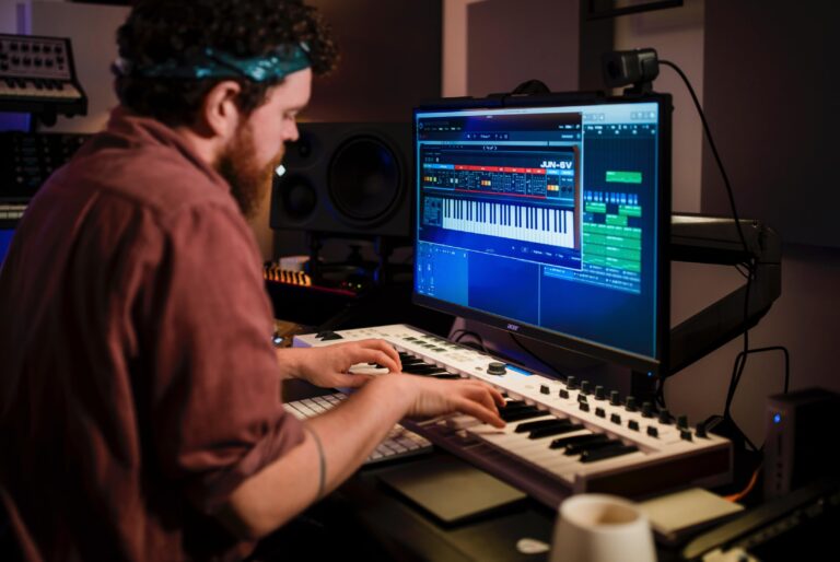 Arturia KeyLab Essential mk3 — 49 Key USB MIDI Keyboard Controller with Analog Lab V Software Included - Image 3