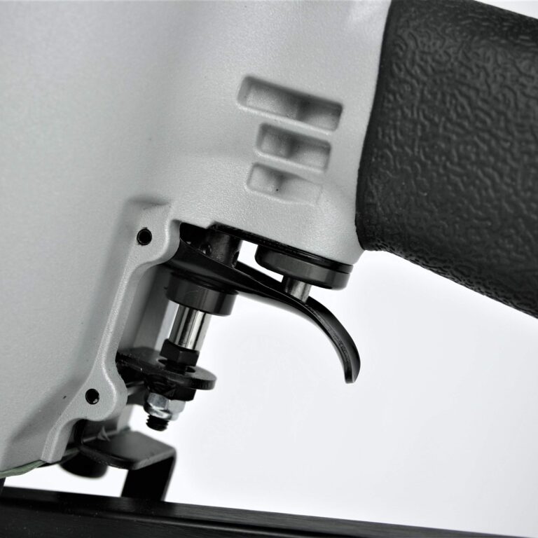 PneuTools SN2283H-AD 21 Degree Adjustable-Depth Framing Nailer with Rafter Hook - Image 3