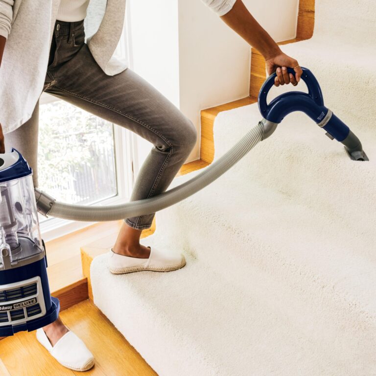 Shark NV360 Navigator Lift-Away Deluxe Upright Powerful Suction Vacuum for Hardwood Floor, Carpet, Muti-Surface Spotless Cleaning with Large Dust Cup Capacity, Swivel Steering, Blue (Renewed) - Image 5