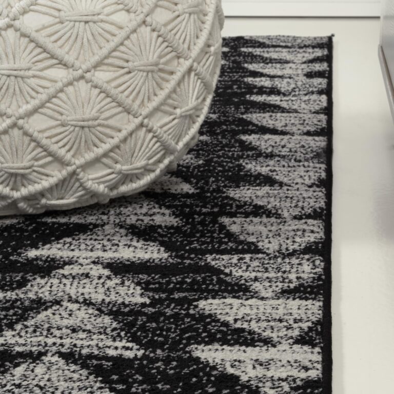 JONATHAN Y MOH206C-5 Aisha Moroccan Triangle Geometric Area Rug, Contemporary, Modern, Scandinavian, Minimalistic for Living Room, Dining Room, Bedroom, Kitchen, Black/Cream, 5 X 8 - Image 3