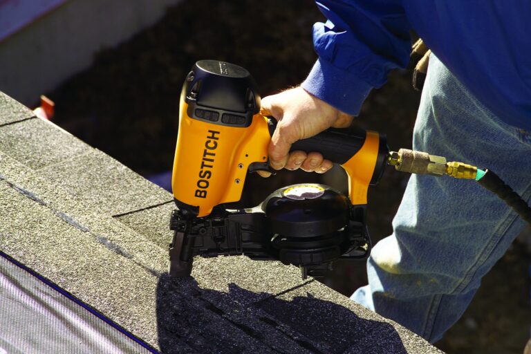 BOSTITCH Coil Roofing Nailer, 1-3/4-Inch to 1-3/4-Inch (RN46) - Image 7
