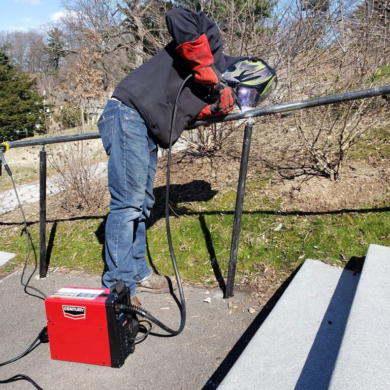 Lincoln Electric FC90 Flux Core Wire Feed Welder and Gun, 90 Amp, 120V, Inverter Power Source for Easy Operation, Portable Shoulder Strap, Best for Small Welding Jobs - Image 6